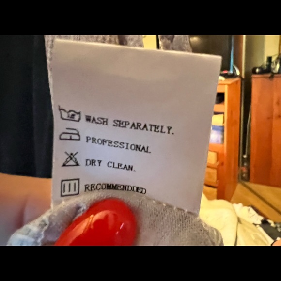 Women’s seasonal long sleeve top - Picture 5 of 5